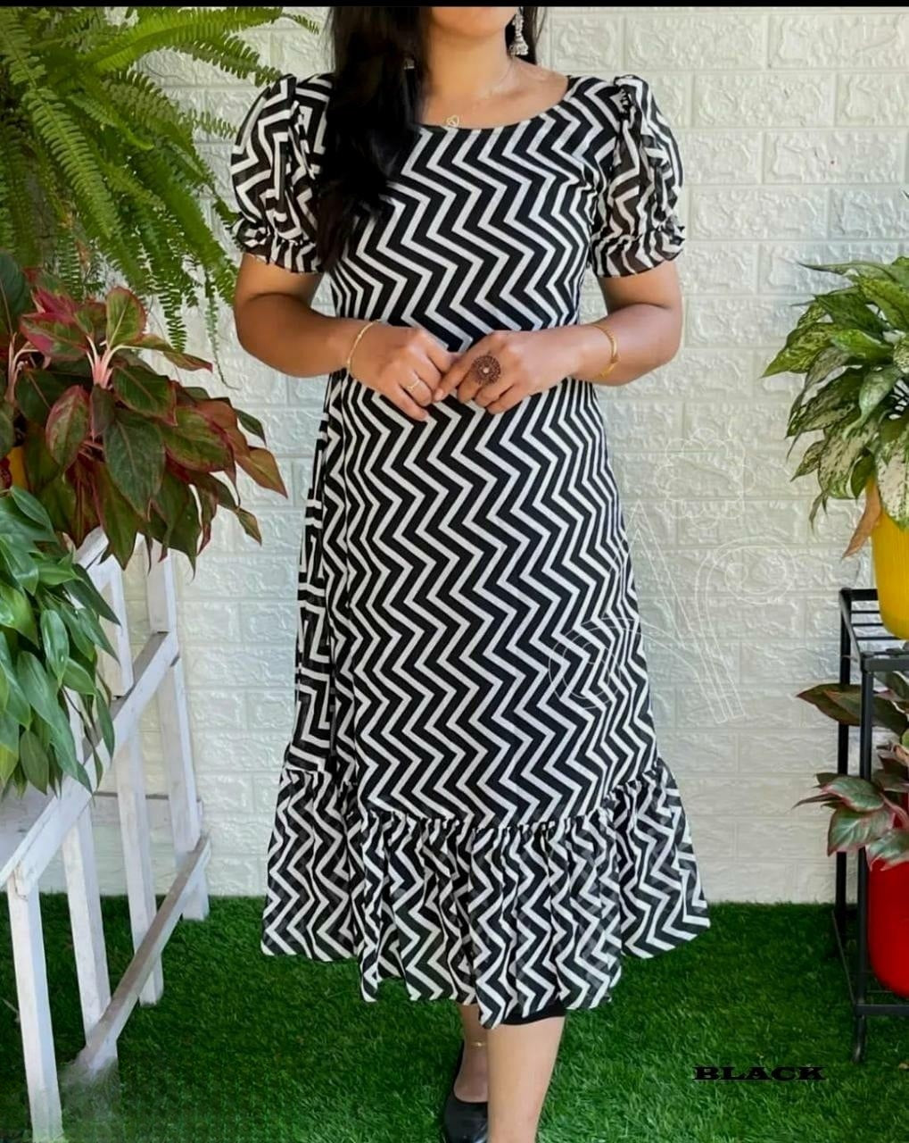 Digital Printed Creap Fabric Zik Zek Dress for Women