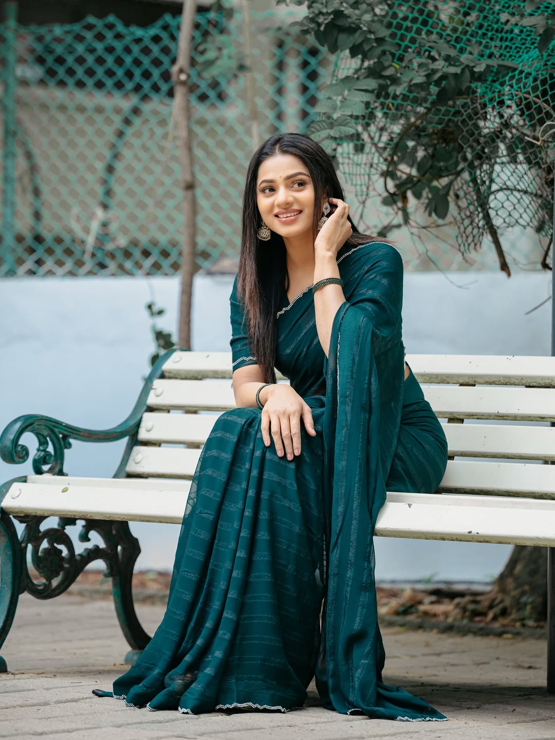 Bhanderi Fashion Moss Chiffon Diamond HotFix Border Saree