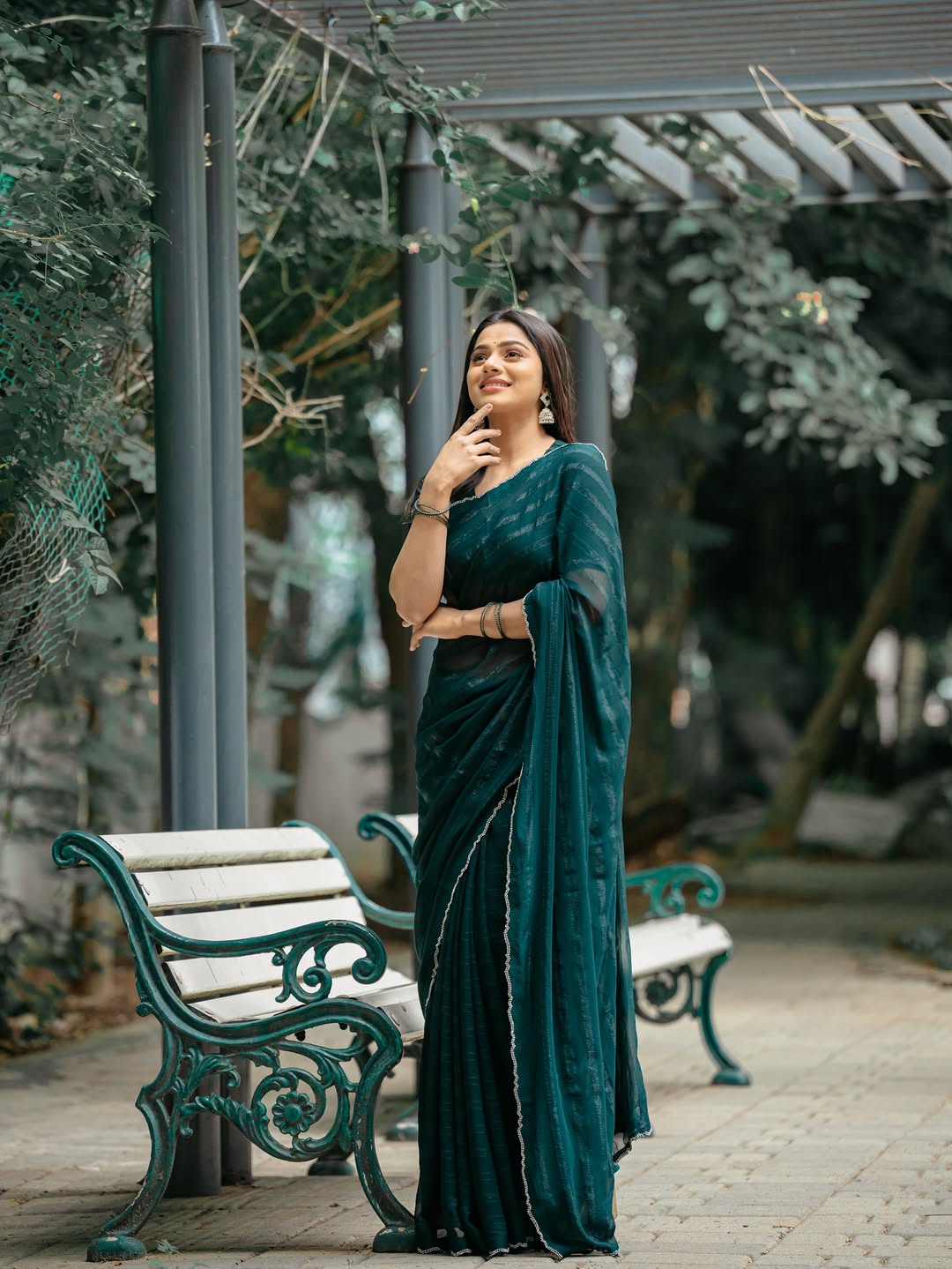 Bhanderi Fashion Moss Chiffon Diamond HotFix Border Saree