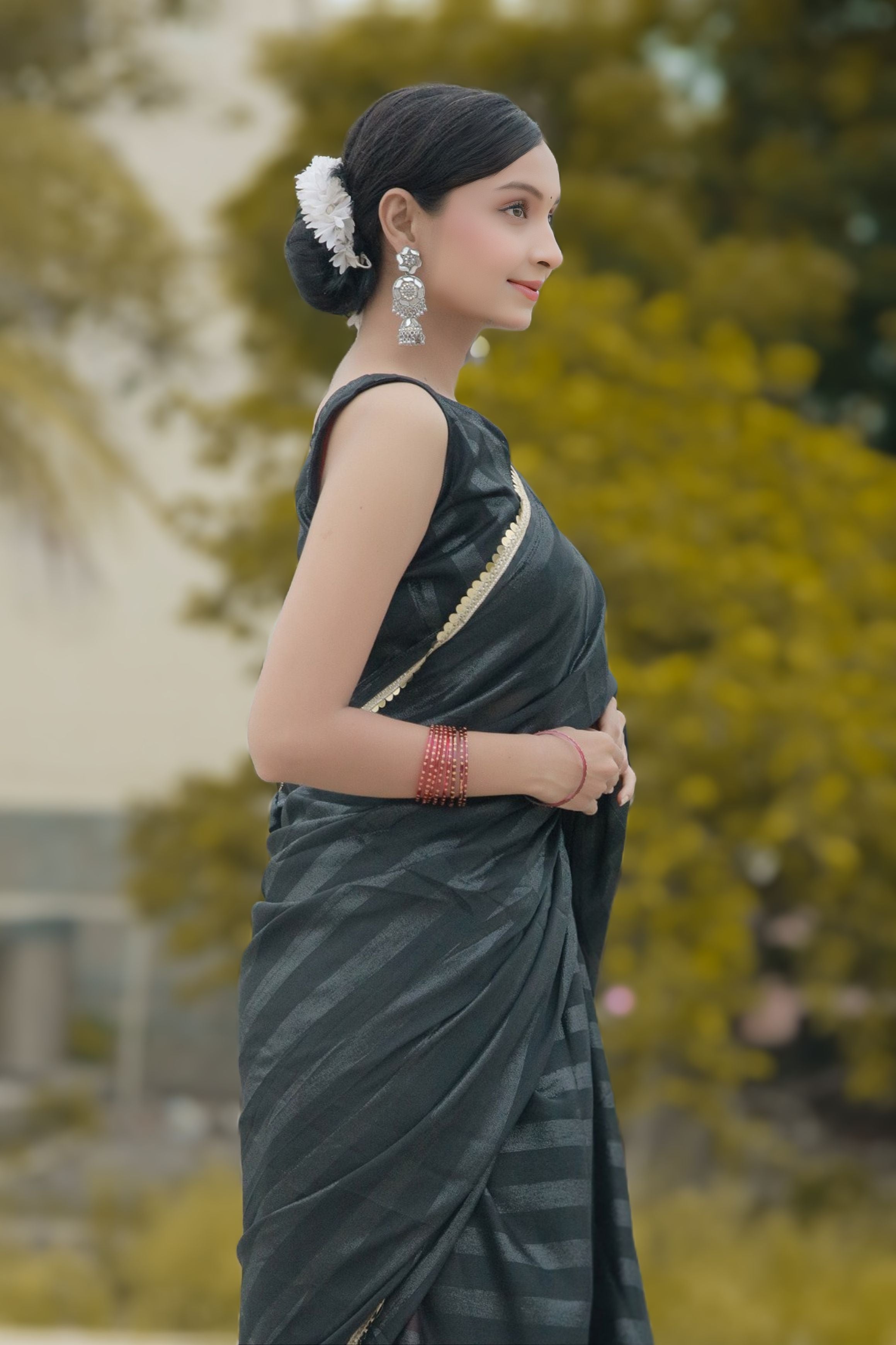 Bhanderi Fashion Moss Chiffon Zari Lining Saree With Sandwich Sequence Lace Border For Casual wear, function wear, and daily wear