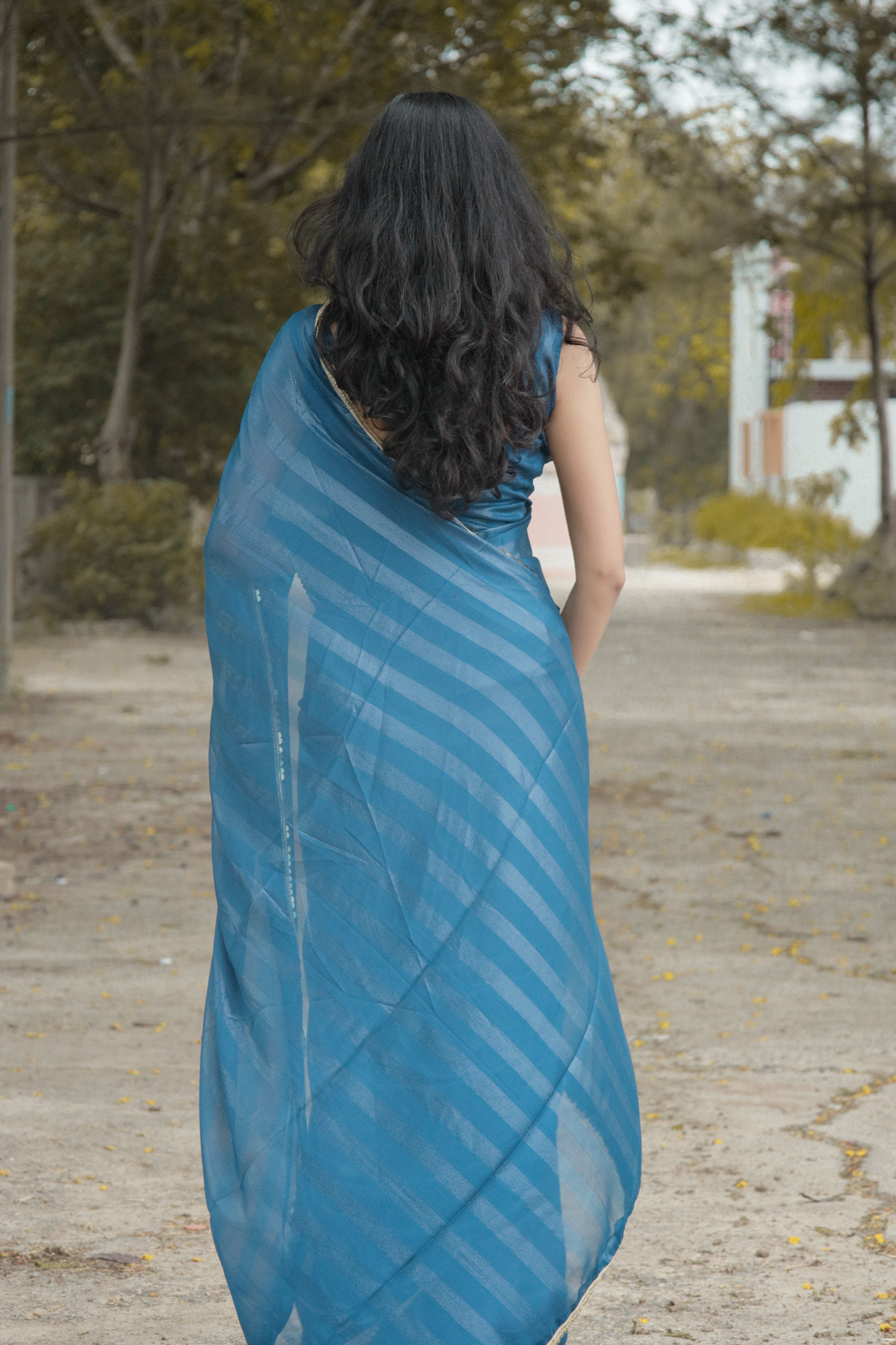 Bhanderi Fashion Moss Chiffon Zari Lining Saree With Sandwich Sequence Lace Border For Casual wear, function wear, and daily wear